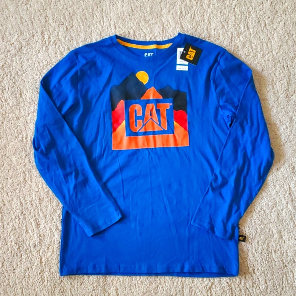 NWT: CAT BRAND LONG-SLEEVED TEE